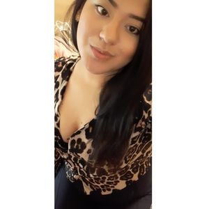 Meet your Posher, Yazmin